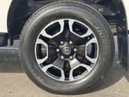 Toyota Hilux Invincible 4WD D-4D Double Cab Pickup 32