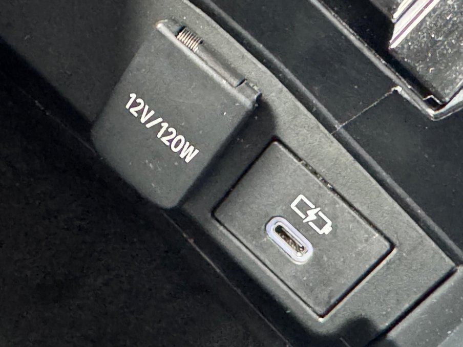 2023 Toyota Corolla — image 32