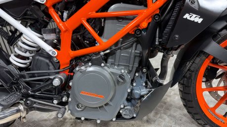KTM 390 DUKE 2018 ONLY 11K GREAT LOOKING A2 READY ENDURO BIKE 390CC 2