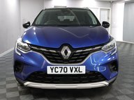 Renault Captur ICONIC TCE 2