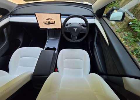 Tesla Model Y ModeL Y Long Range AWD 4WD 5dr 39