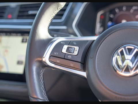 Volkswagen Tiguan 2.0 Tiguan SEL TSi 4Motion Semi-Auto 4WD 5dr 14
