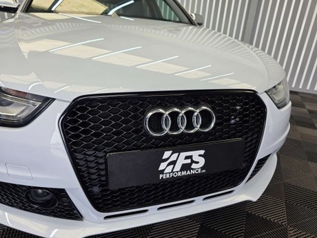 Audi RS4 4.2 FSI V8 Estate 5dr Petrol S Tronic quattro Euro 5 (450 ps) 33