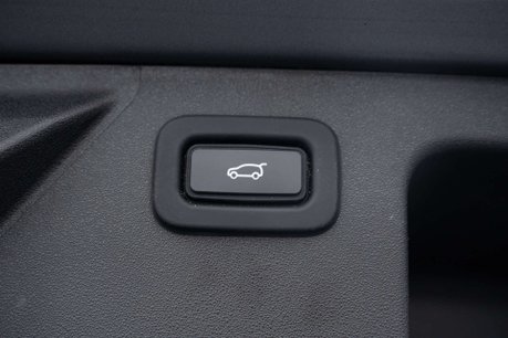 Land Rover Discovery Sport 1.5 Discovery Sport R-Dynamic SE P300e Auto 4WD 5dr 33