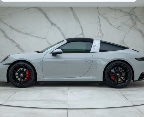 Porsche 911 Targa 4S (992)