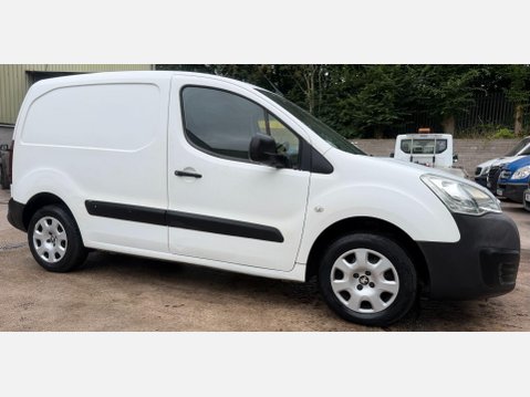 Peugeot Partner 1.6 BlueHDi 854 Professional Panel Van 5dr Diesel Manual L1 (112 g/km, 97.6 6
