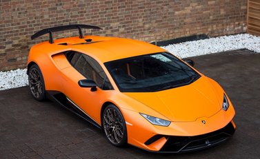 Lamborghini Huracan Performante 8