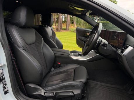BMW 2 Series 2.0 220i M Sport Auto Euro 6 (s/s) 2dr 29
