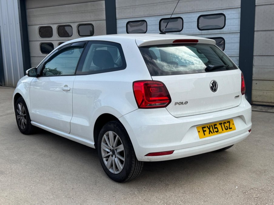 2015 Volkswagen Polo — image 5