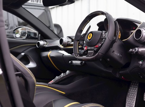 Ferrari 812 Superfast 11