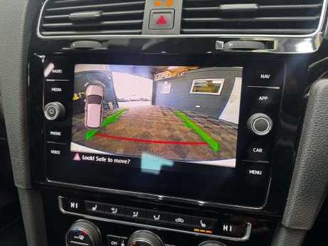 Volkswagen Golf 2.0 TSI R Hatchback 5dr Petrol DSG 4Motion Euro 6 (s/s) (300 ps) 6