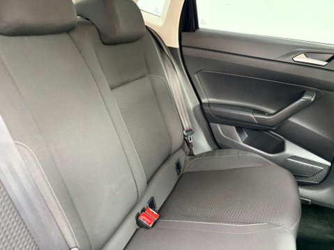 Volkswagen Polo 1.0 Polo SE TSi Semi-Auto 5dr 19