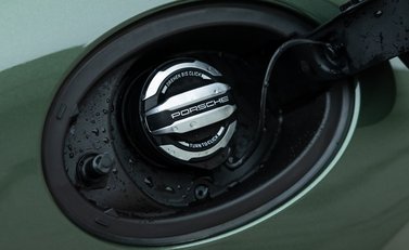 Porsche 911 GT3 TOURING (992) 38