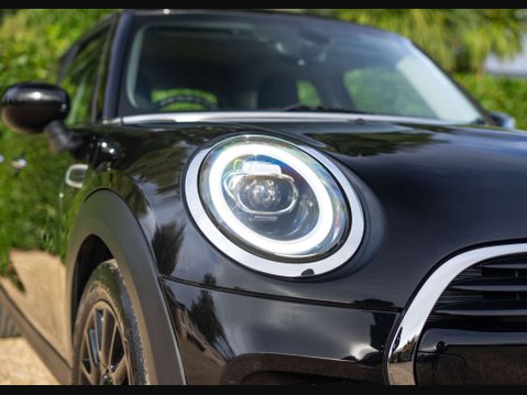 Mini Hatch 1.5 Cooper Classic 5dr 11