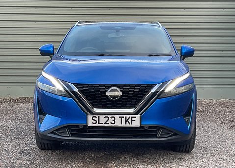 Nissan Qashqai DIG-T TEKNA MHEV 6
