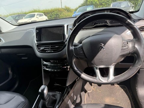 Peugeot 2008 1.2 PureTech Allure SUV 5dr Petrol Manual Euro 6 (s/s) (110 ps) 16