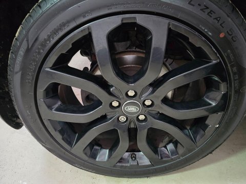 Land Rover Range Rover Evoque 2.2 SD4 Dynamic Auto 4WD Euro 5 (s/s) 5dr 47