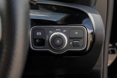 Mercedes-Benz A Class A 180 AMG LINE 15