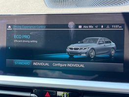 BMW 3 Series 2.0 320i Sport Auto 4dr 34