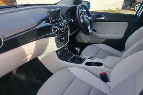 Mercedes-Benz B Class B180 BLUEEFFICIENCY SE LOOK! FULL SERVICE HISTORY! 10 MERCEDES SERVICES! 21