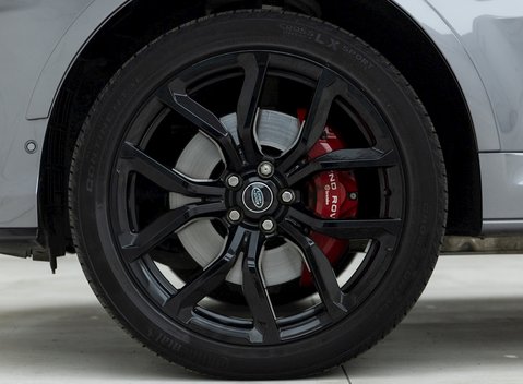 Land Rover Range Rover Sport 5.0 SVR 8