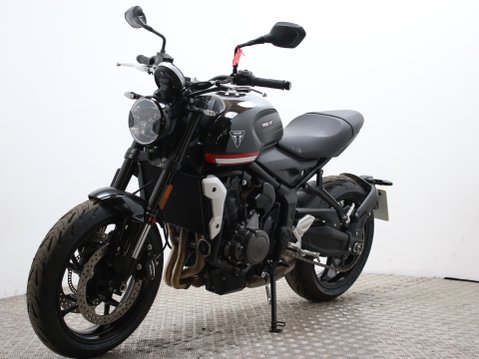 Triumph Trident TRIDENT 660 6