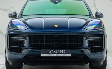 Porsche Cayenne TURBO E-HYBRID Coupe with GT Package 7