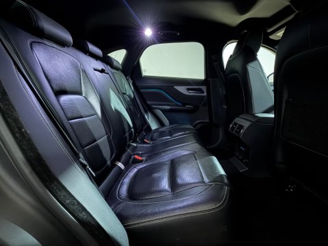 Jaguar F-Pace R-SPORT AWD 20