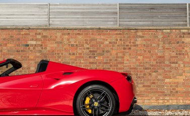 Ferrari 488 Spider 28