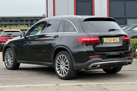 Mercedes-Benz GLC 2.0 GLC250 AMG Line SUV 5dr Petrol G-Tronic+ 4MATIC Euro 6 (s/s) (211 ps) 12