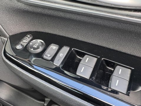 Honda CR-V 2.0 h i-MMD SE eCVT Euro 6 (s/s) 5dr 38
