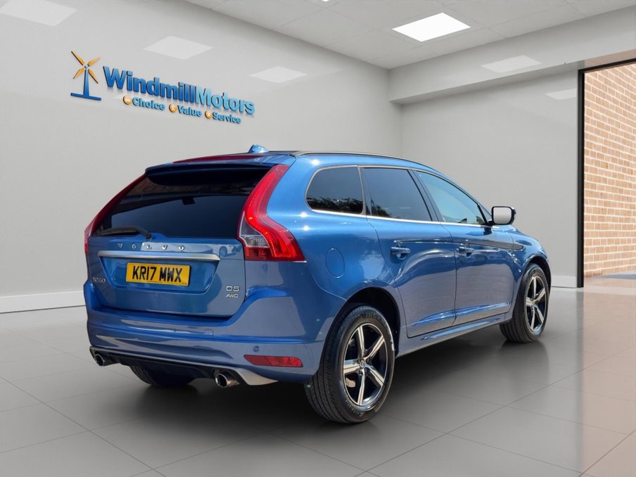 2017 Volvo XC60 — image 10
