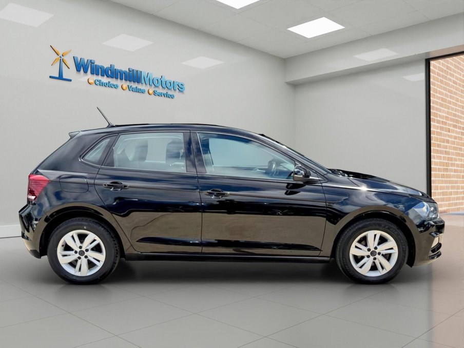 2019 Volkswagen Polo — image 3