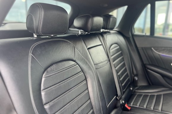Mercedes-Benz GLC GLC 300 D 4MATIC AMG LINE PREMIUM 25