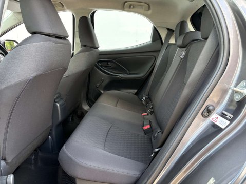 Toyota Yaris 1.5 Yaris Icon HEV CVT 5dr 54