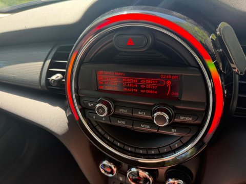 Mini Hatch COOPER 52