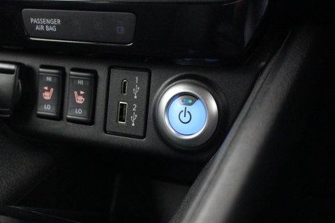 Nissan LEAF 5dr 160kW e+ N-Connecta 59kWh Automatic 16