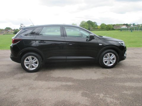 Vauxhall Grandland X 1.2 Turbo SE Euro 6 (s/s) 5dr 6