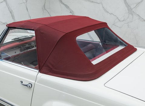 Mercedes-Benz 280 SL W113 Pagoda 60