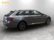 Skoda Superb 2.0 TDI Laurin & Klement Estate 5dr Diesel DSG Euro 6 (s/s) (200 ps) Air Co 7
