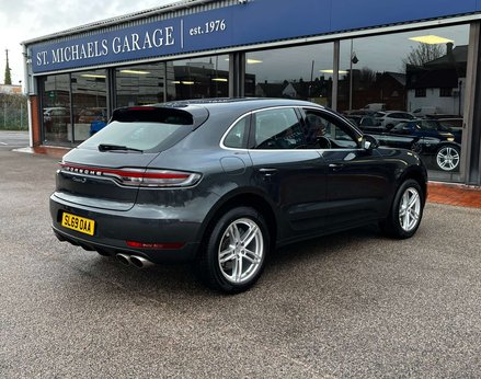 Porsche Macan 3.0 Macan S Semi-Auto 4WD 5dr 8