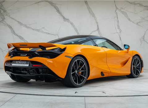McLaren 720S 8