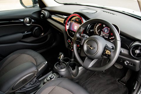 Mini Hatch COOPER CLASSIC 4