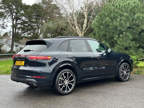 Porsche Cayenne 3.0T V6 TiptronicS 4WD Euro 6 (s/s) 5dr 32