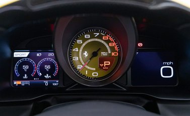 Ferrari F8 Tributo 10