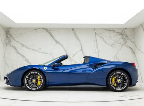 Ferrari 488 Spider 2