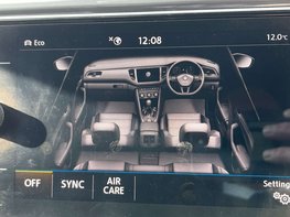 Volkswagen T-Roc 1.5 T-Roc R-Line TSi Evo Semi-Auto 5dr 38