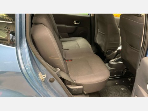Renault Grand Modus 1.6 VVT Dynamique MPV 5dr Petrol Auto Euro 5 (111 ps) 11