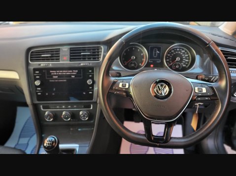 Volkswagen Golf MATCH TSI 23