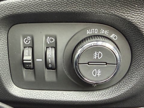 Vauxhall Corsa 1.2 Turbo Elite 5dr Auto 32